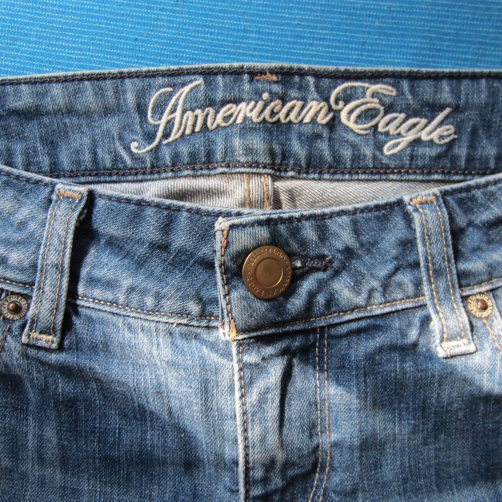American Eagle jeans size 6